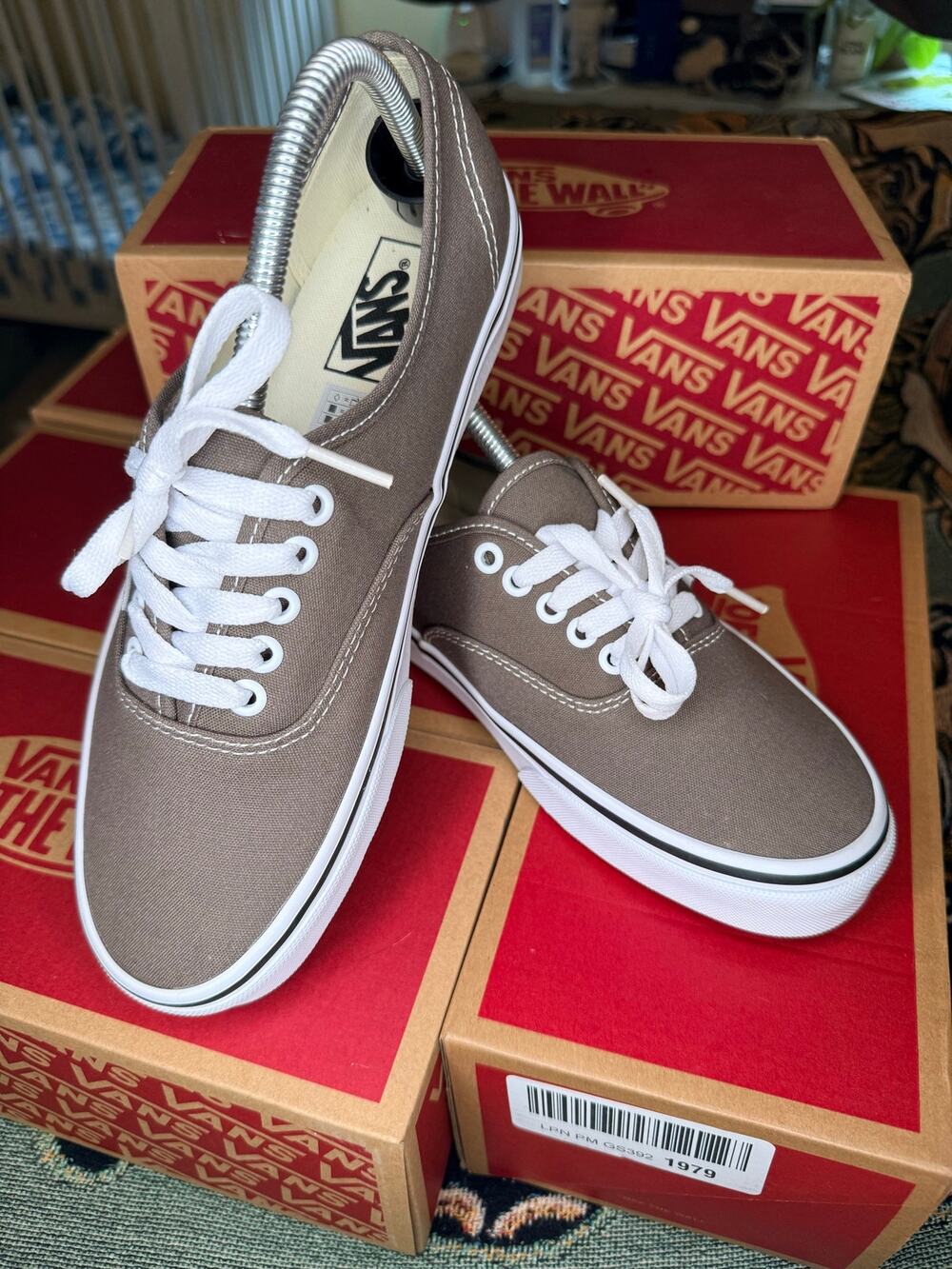 BRAND NEW Vans Authentic Bungee Cord Men 8/Women 9.5